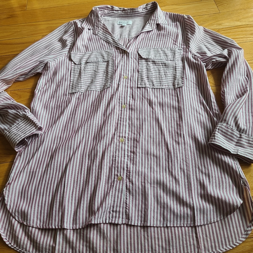 Gap Boyfriend Fit button down shirt Size L